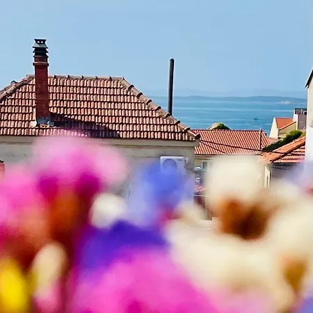 Skapin Dvor Mit Meerblick Διαμέρισμα *