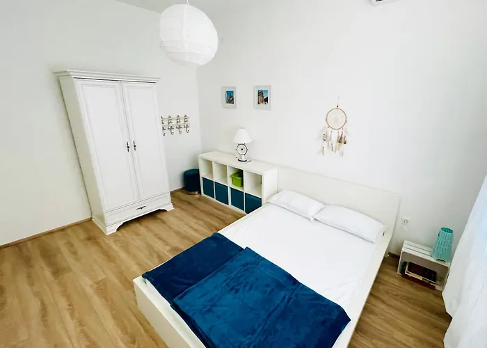 Skapin Dvor Mit Meerblick *