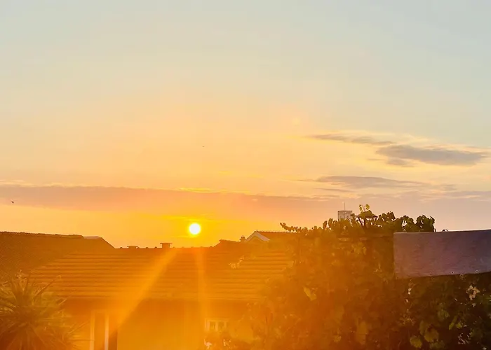Skapin Dvor Mit Meerblick Apartamento Pakoštane